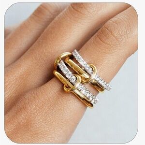 Elegant Gold and Silver Women's Ring size 6
